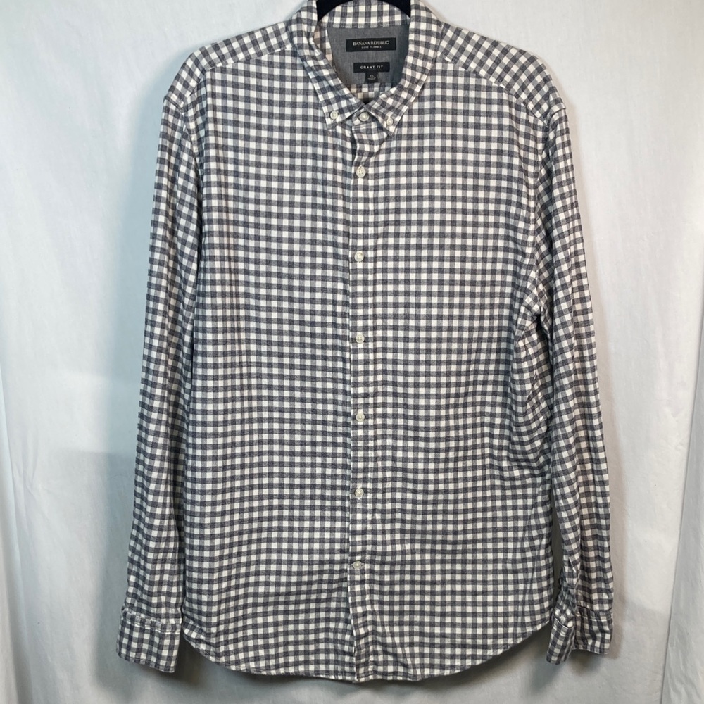 Banana Republic Luxe Flannel Grant Fit Black and White Checkered Shirt